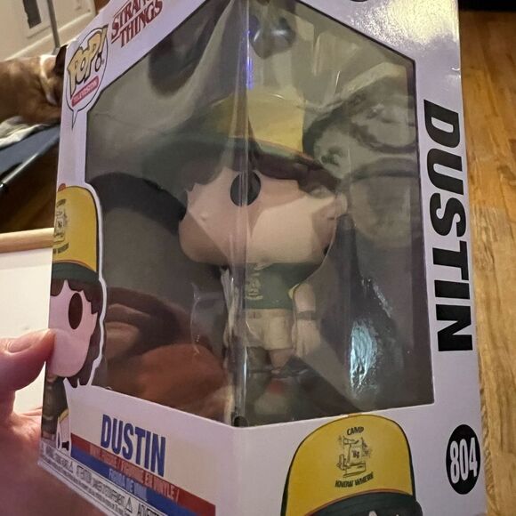 Funko Pop Stranger Things DUSTIN SCIENCE CAMP Vinyl Figure - Picture 4 of 8